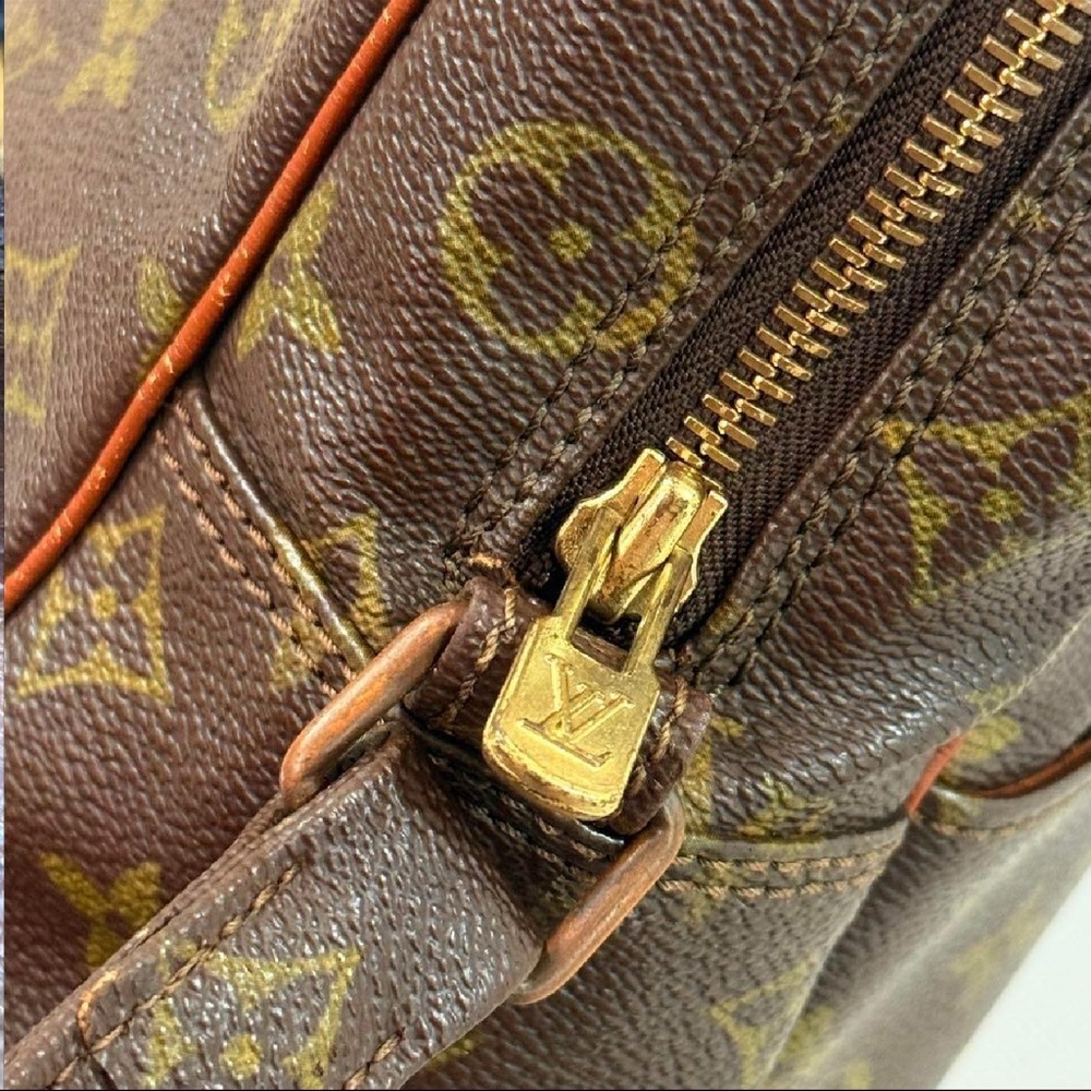 ✨ Authentic Louis Vuitton Marceau GM Monogram Canvas Crossbody Messenger Bag ✨ - Picture 16 of 16